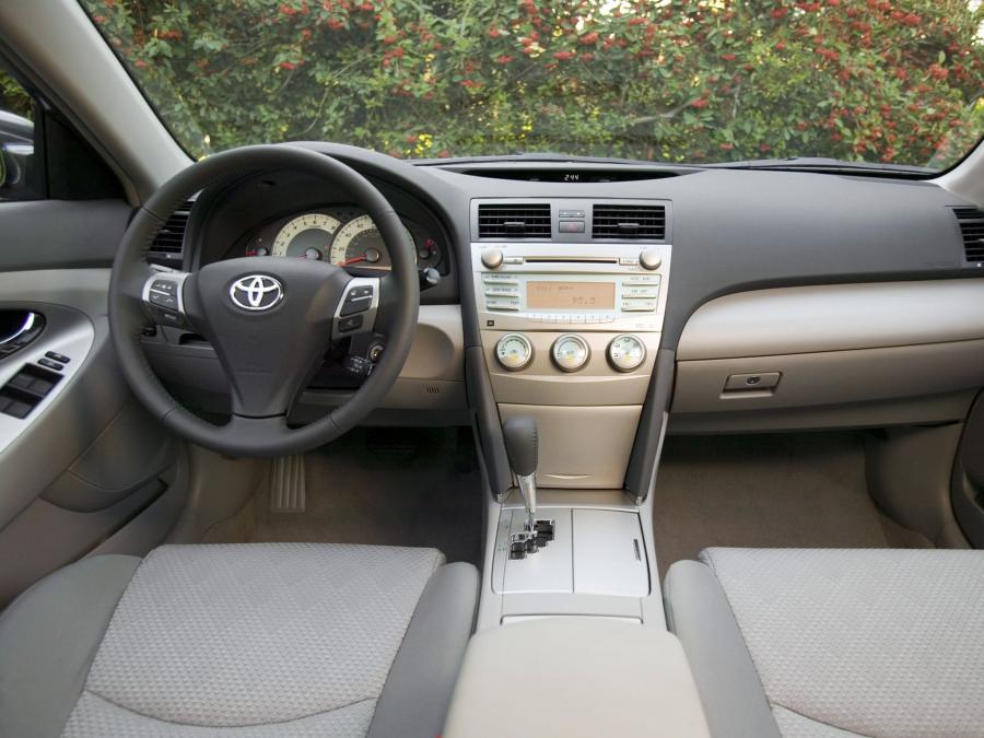 Торпедо Toyota Camry SE 2006 года  (NA) (фото 11 из 47)